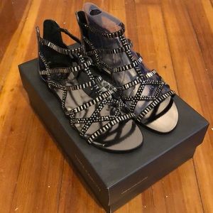 Vince Camuto Emera Black/Steel Sandals (Size: 7.5)